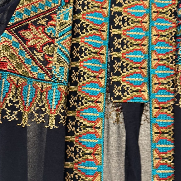 Navy blue embroidered long sleeve open Abaya with matching belt - Picture 2 of 5